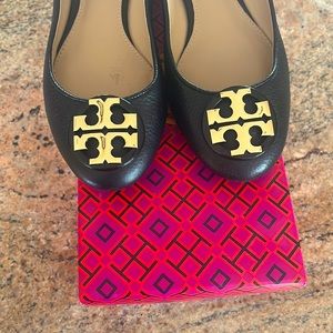 Like new TORY BURCH black flats